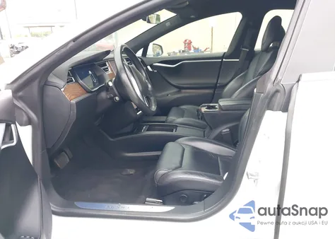 2017 Tesla Model S z USA, uszkodzony, nr VIN 5YJSA1E19HF189578